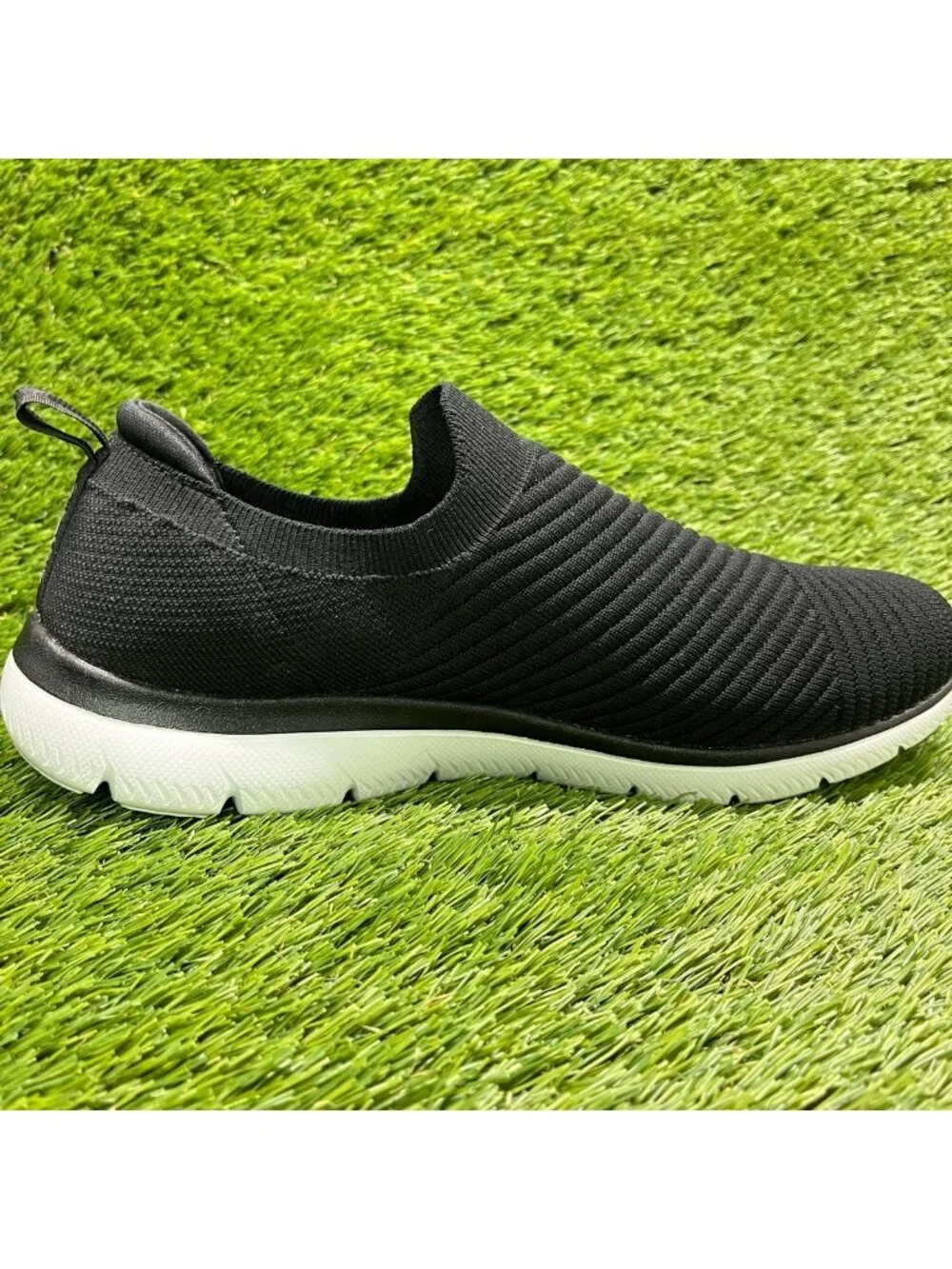 Skechers Womens Size 10D Black White Athletic Walking Slip On Shoes Sneakers_4
